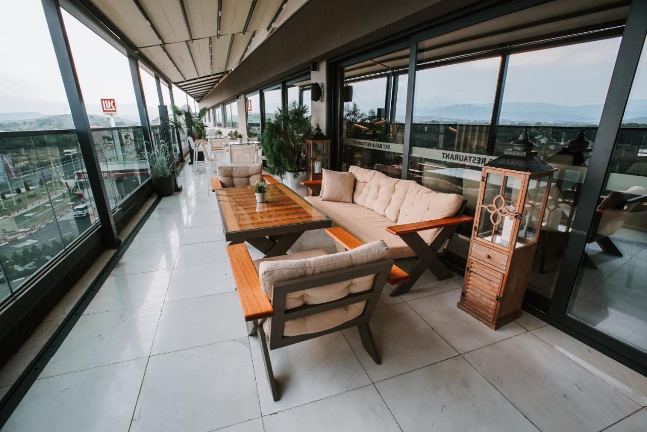 Hotel Sky